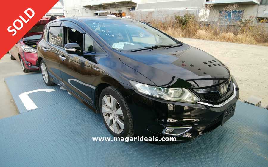 Honda Jade 6 Seater Hybrid for Sale | Magari Deals