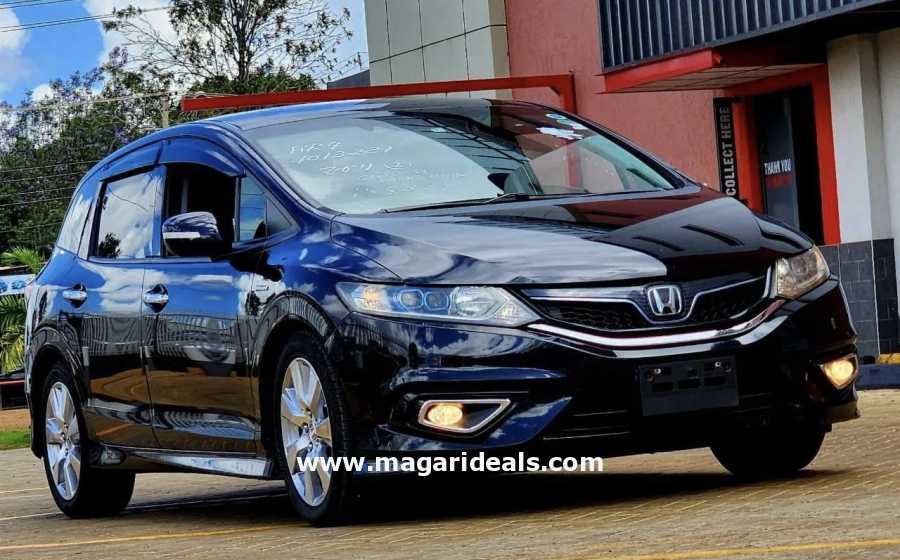 HONDA JADE HYBRID in Kenya for Sale | Magari Deals