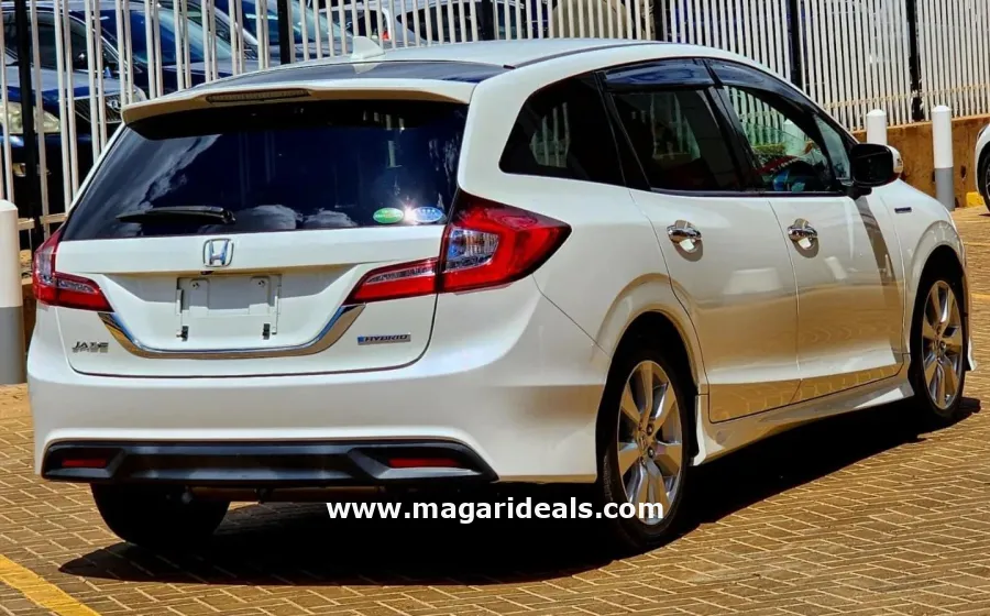 HONDA JADE HYBRID in Kenya for Sale | Magari Deals