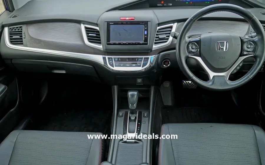 HONDA JADE RS in Kenya for Sale | Magari Deals