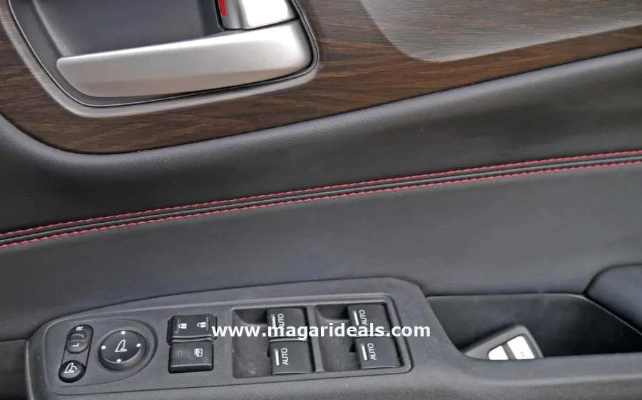 HONDA JADE RS in Kenya for Sale | Magari Deals