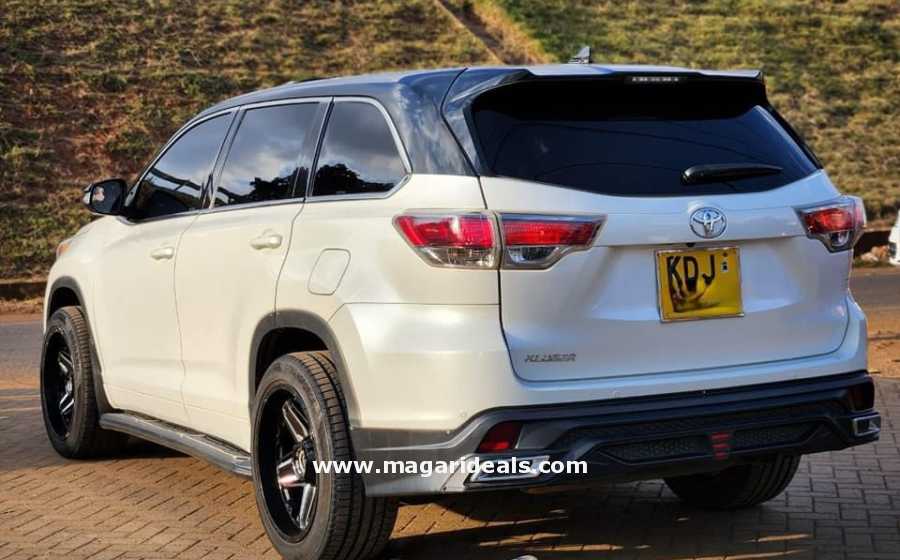 TOYOTA KLUGER 3.5 V6 with SUNROOF  for Sale | Best Buy
