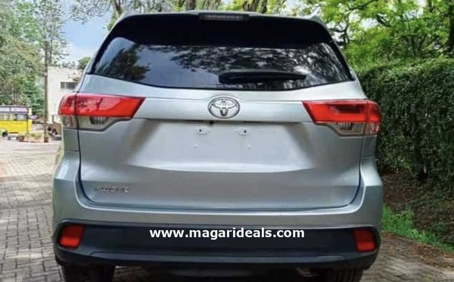 TOYOTA KLUGER 3.5l in Kenya for Sale | Magari Deals