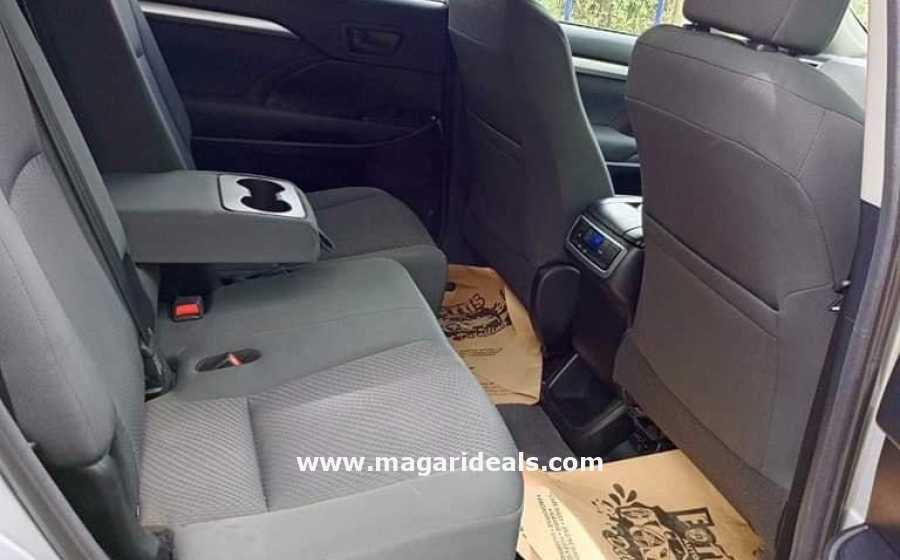 TOYOTA KLUGER 3.5l in Kenya for Sale | Magari Deals