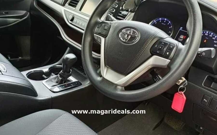 TOYOTA KLUGER 3.5l in Kenya for Sale | Magari Deals