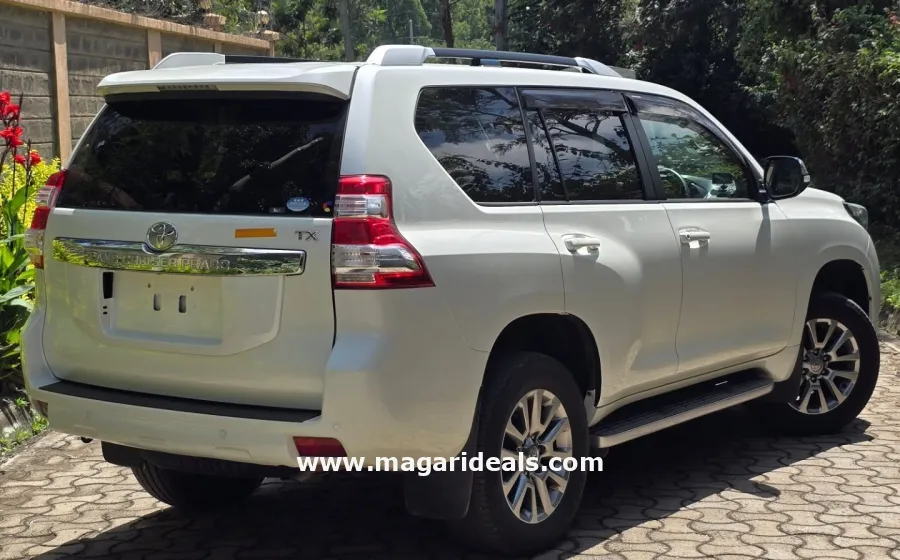 2017 Toyota Land Cruiser Prado TXL in Kenya for Sale | Magari Deals