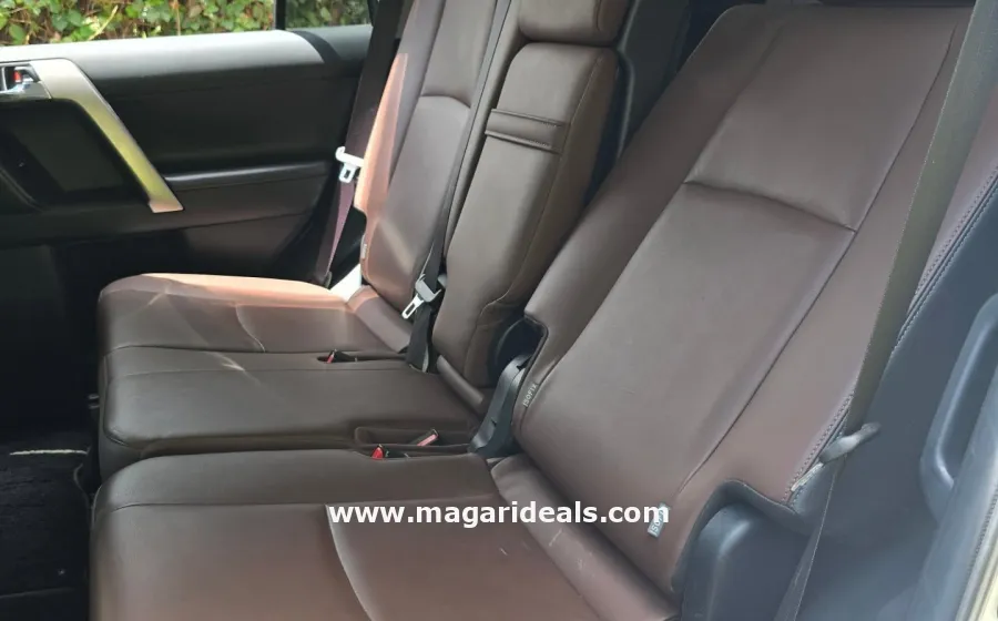 2017 Toyota Land Cruiser Prado TXL in Kenya for Sale | Magari Deals