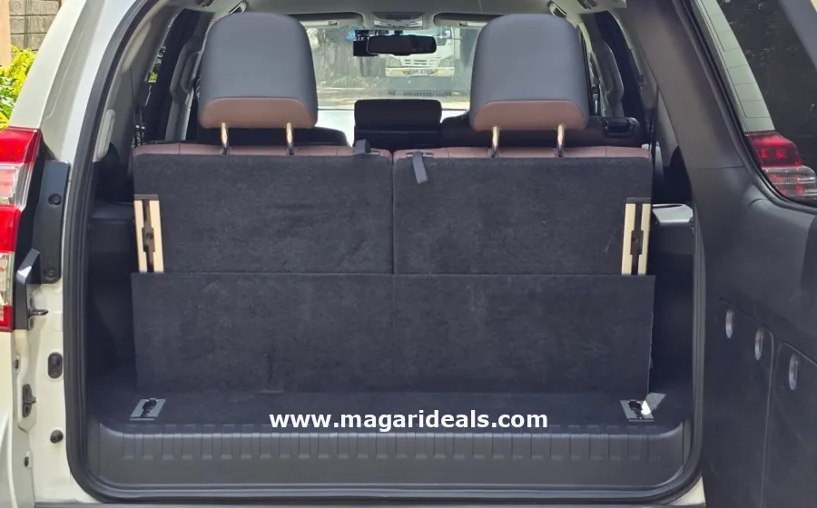2017 Toyota Land Cruiser Prado TXL in Kenya for Sale | Magari Deals