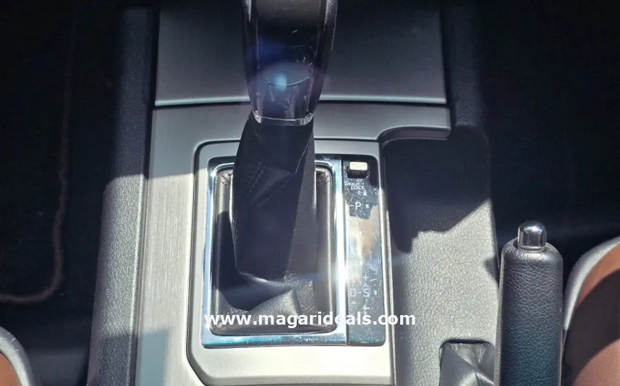 2017 Toyota Land Cruiser Prado TXL in Kenya for Sale | Magari Deals