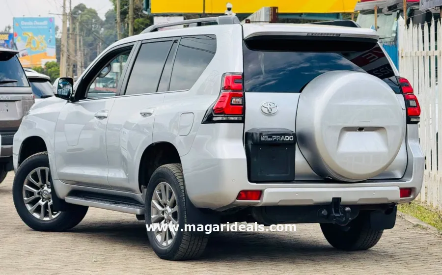 Toyota LandCruiser Prado VX in Kenya for Sale | Magari Deals