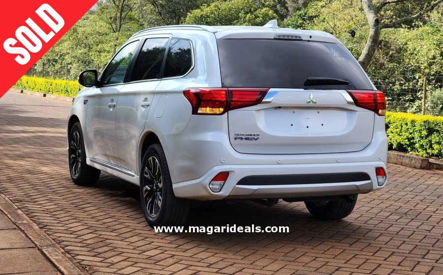 MITSUBISHI OUTLANDER PHEV KDM  for Sale | Best Buy