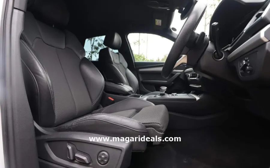 AUDI Q5 QUATTRO S-LINE White 2018 in Kenya for Sale | Magari Deals