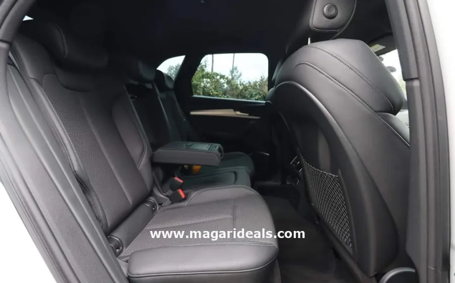 AUDI Q5 QUATTRO S-LINE White 2018 in Kenya for Sale | Magari Deals