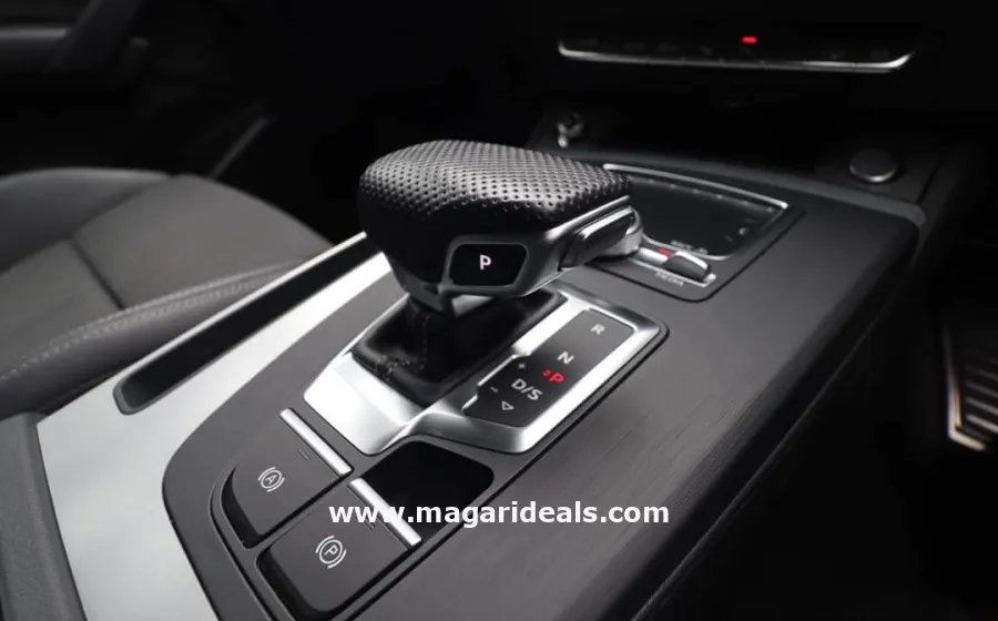 AUDI Q5 QUATTRO S-LINE White 2018 in Kenya for Sale | Magari Deals