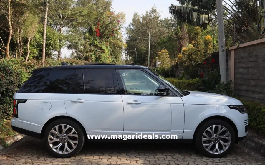 Land Rover Range Rover Vogue in Kenya for Sale | Magari Deals