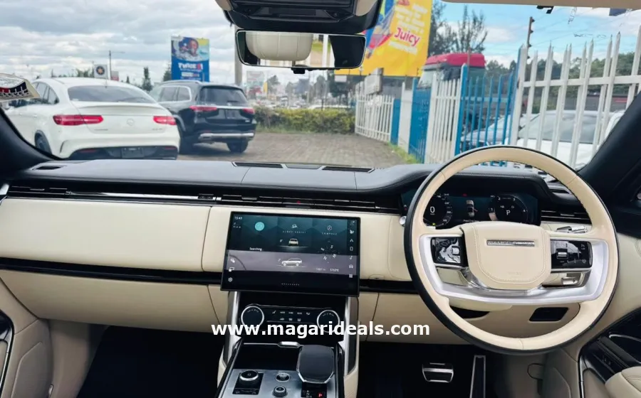 Range Rover Vogue D350 HSE in Kenya for Sale | Magari Deals