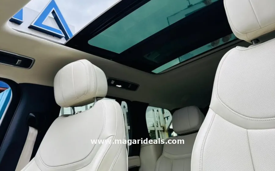 Range Rover Vogue D350 HSE in Kenya for Sale | Magari Deals