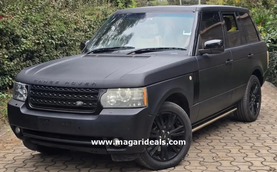 2010 Land Rover Range Rover Vogue in Kenya for Sale | Magari Deals