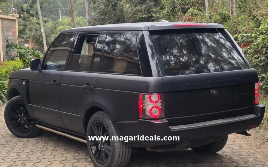 2010 Land Rover Range Rover Vogue in Kenya for Sale | Magari Deals