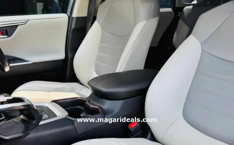 Toyota RAV4 Adventure Package in Kenya for Sale | Magari Deals
