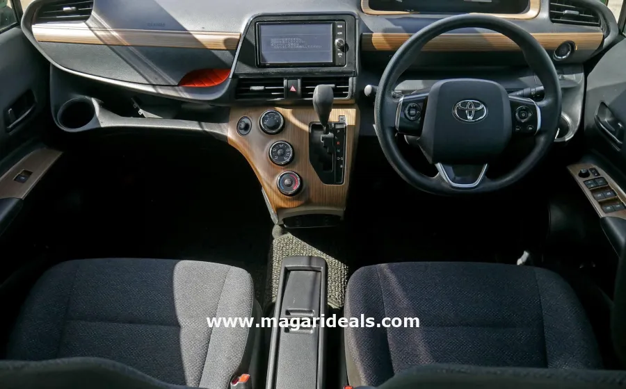 TOYOTA SIENTA in Kenya for Sale | Magari Deals