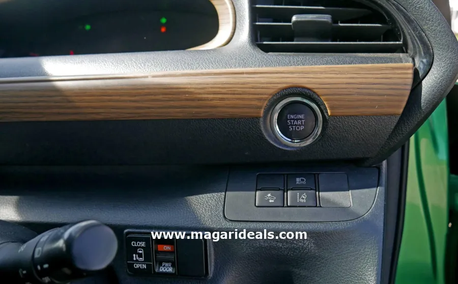 TOYOTA SIENTA in Kenya for Sale | Magari Deals