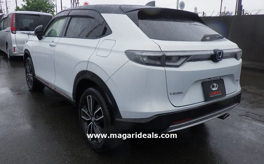 20221 Honda Vezel HEV PLAY in Kenya for Sale | Magari Deals