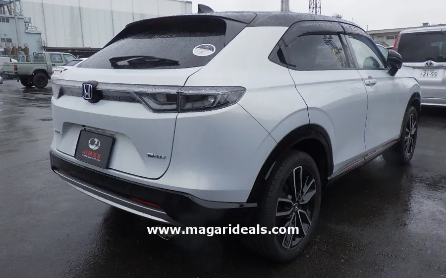20221 Honda Vezel HEV PLAY in Kenya for Sale | Magari Deals