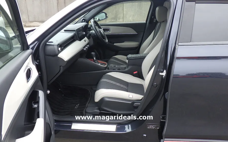 20221 Honda Vezel HEV PLAY in Kenya for Sale | Magari Deals
